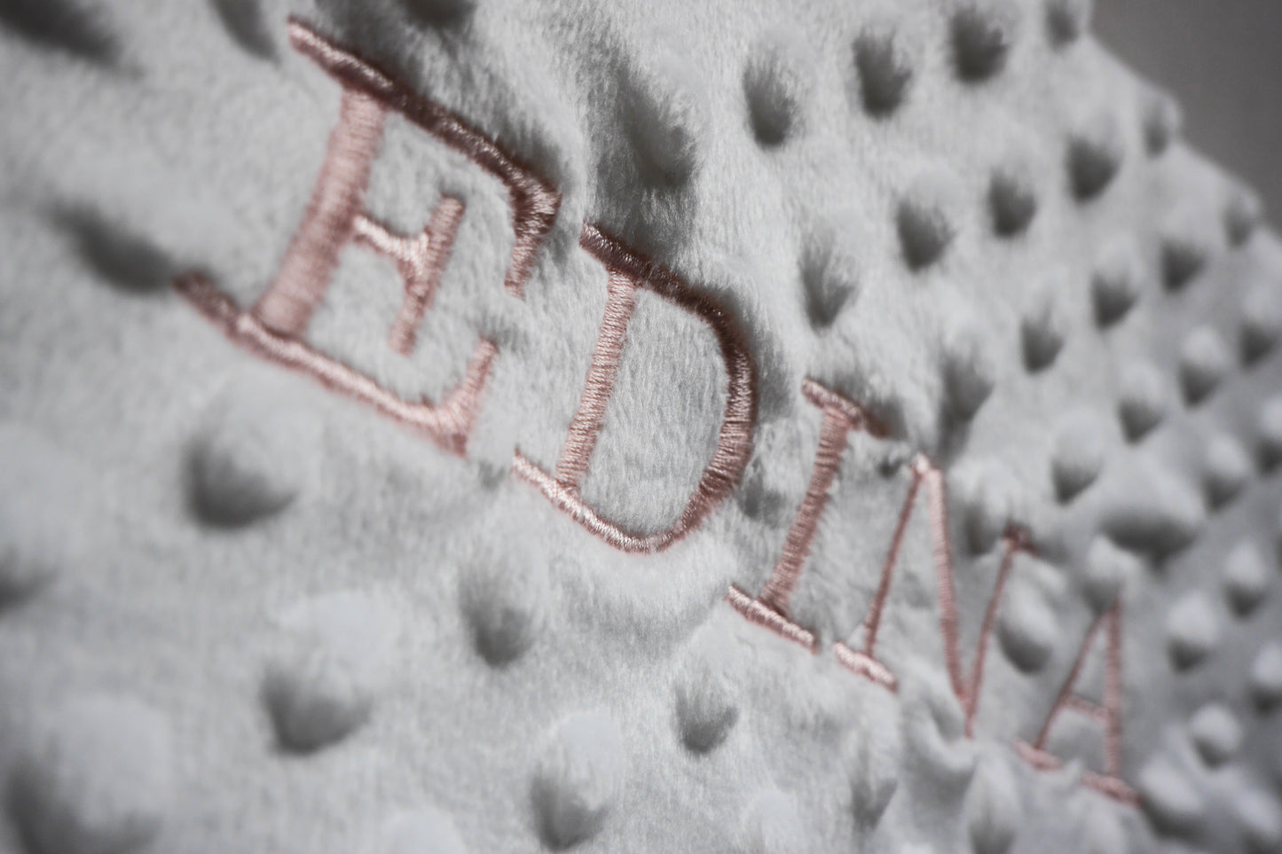 NOVI - Soft blanket (personalisable) - Premium Deken from DUTCH. - Just €29.99! Shop now at DUTCH.