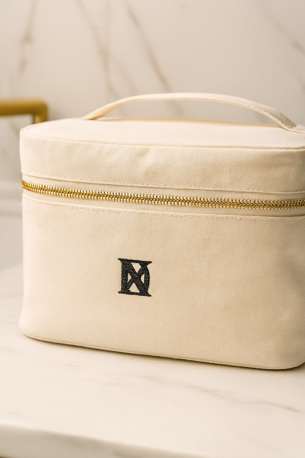NOA - Beige canvas bag (personalisable) - Premium Koffers/Tassen from DUTCH. - Just €27.99! Shop now at DUTCH.