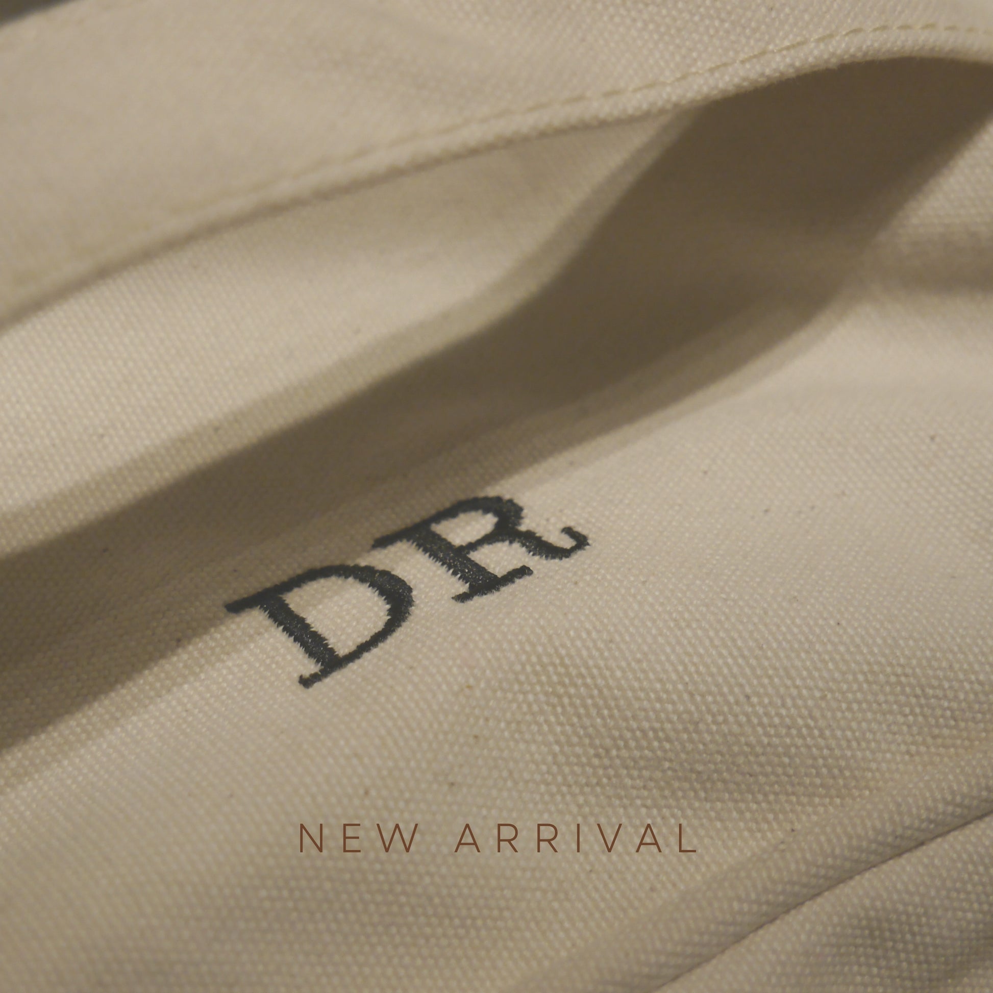 NOA - Beige canvas bag (personalisable) - Premium Koffers/Tassen from DUTCH. - Just €27.99! Shop now at DUTCH.