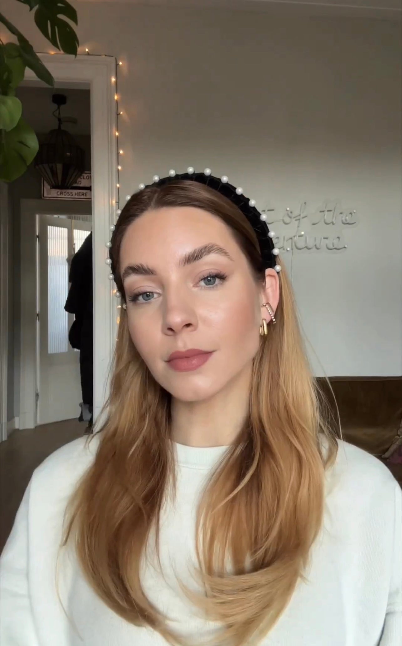 02. UNIFY. - Taupe Longlasting Lipstick - Premium Lippenstift from DUTCH. Cosmetx - Just €22.99! Shop now at DUTCH.